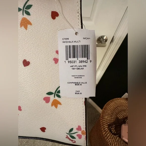 NWT COACH MINI PEPPER CROSSBODY - HEART PETAL PRINT (WITH COIN PURSE) - Picture 9 of 13